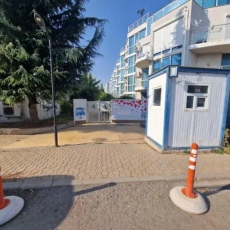 меги Apartament *