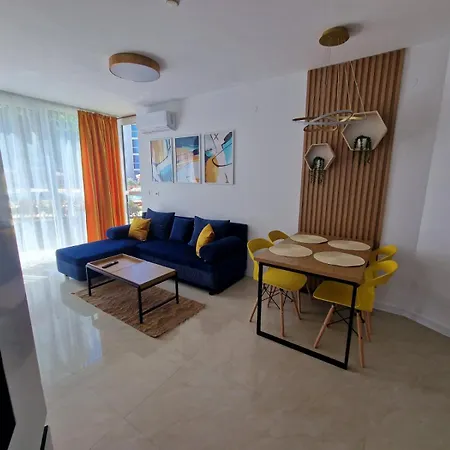 меги Apartment Burgas